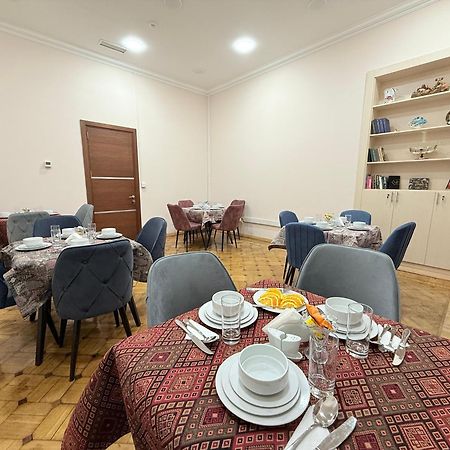 Alara Inn Hostel & Hotel Baku Exterior photo
